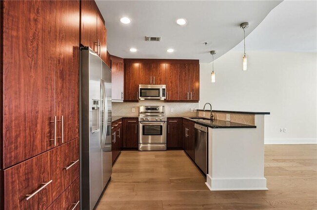 Foto del edificio - 1080 Peachtree St NE
