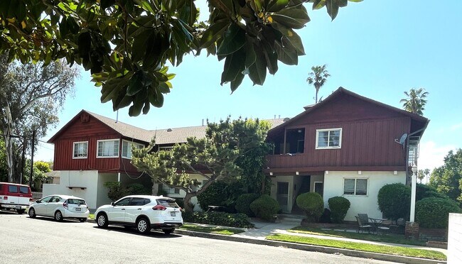 Building Photo - 11954 Moorpark St