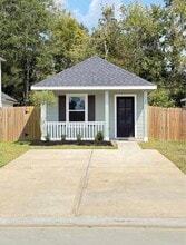 Building Photo - 16527 Jasmine Marie Pl