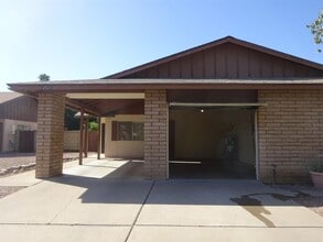 Building Photo - 2521 W Kilarea Ave