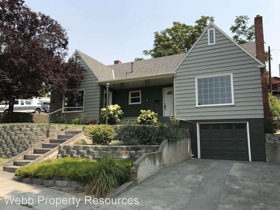 Primary Photo - 3 br, 3 bath House - 712 NW 8th St.