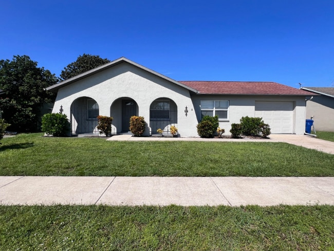 Building Photo - 4317 Chipmunk Dr