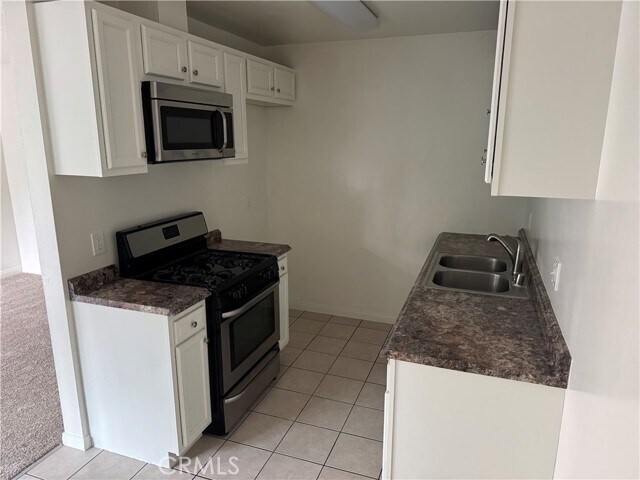 Foto del edificio - 1551 W Ball Rd