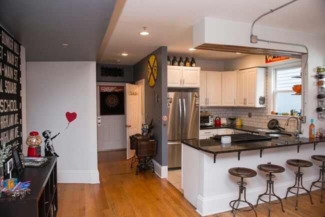 Building Photo - 222 Pearl St