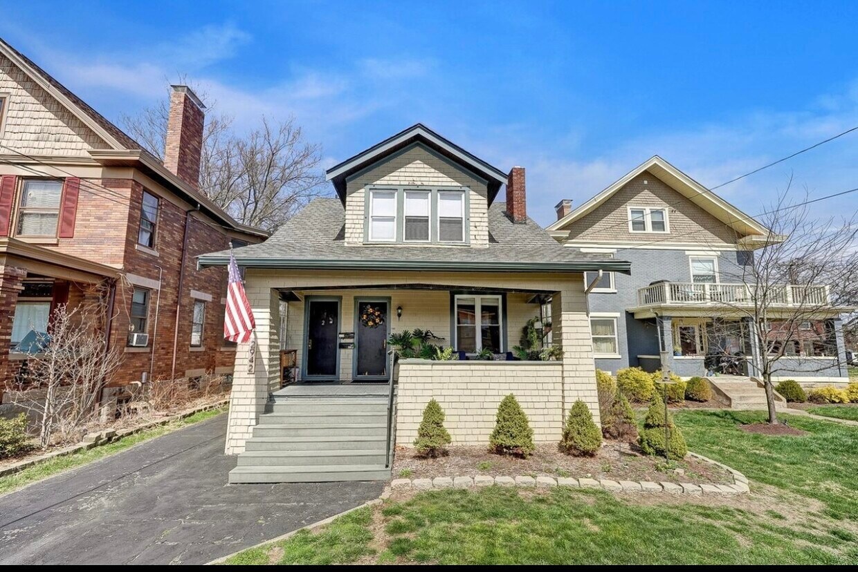 2942 Minot Ave, Cincinnati, OH 45209 Townhome Rentals in Cincinnati