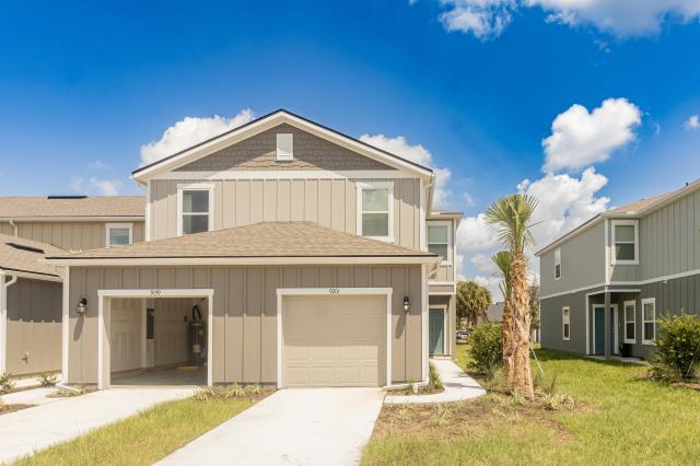 Foto principal - 3 bedroom in Jacksonville FL 32256