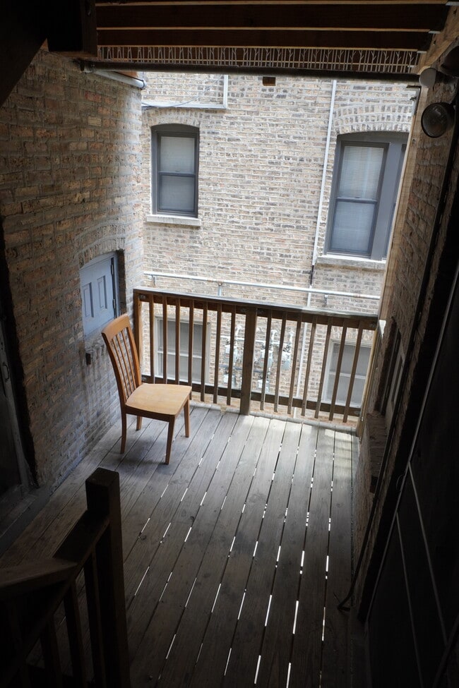 Foto del edificio - 4103 N Kedzie Ave