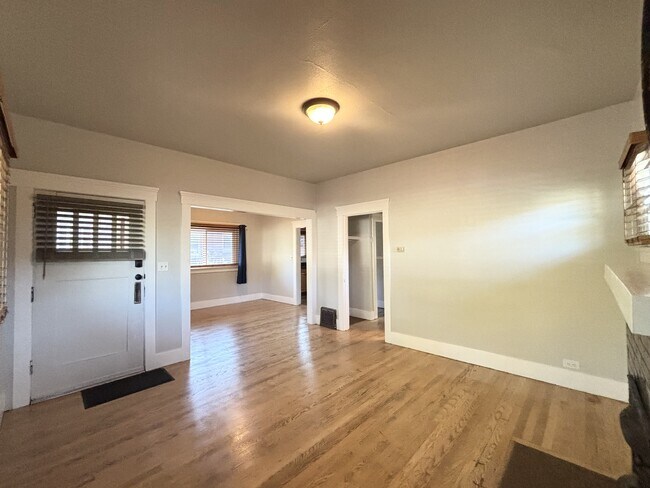 Foto del edificio - 2731 Harrison Blvd