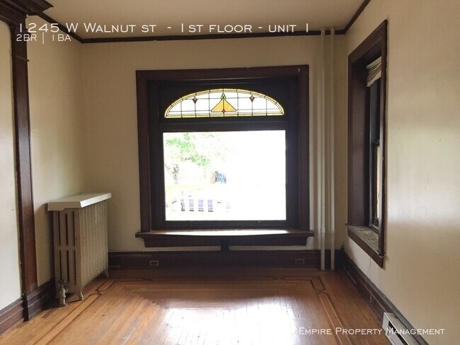 Building Photo - 1245 W Walnut St