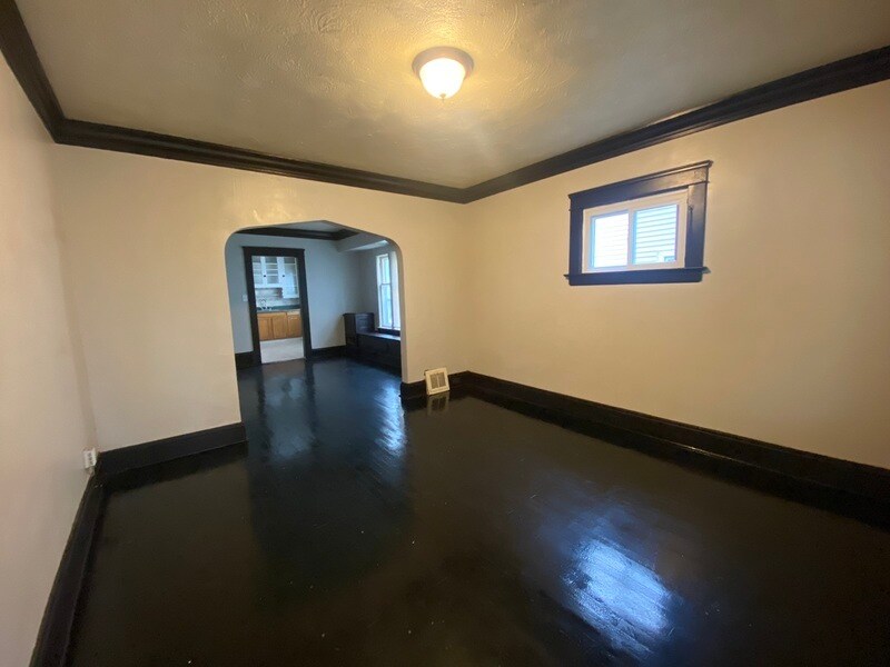 Primary Photo - 12200 Soika Ave