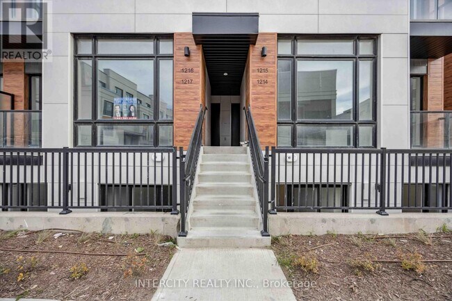 Building Photo - 8 David Eyer Rd