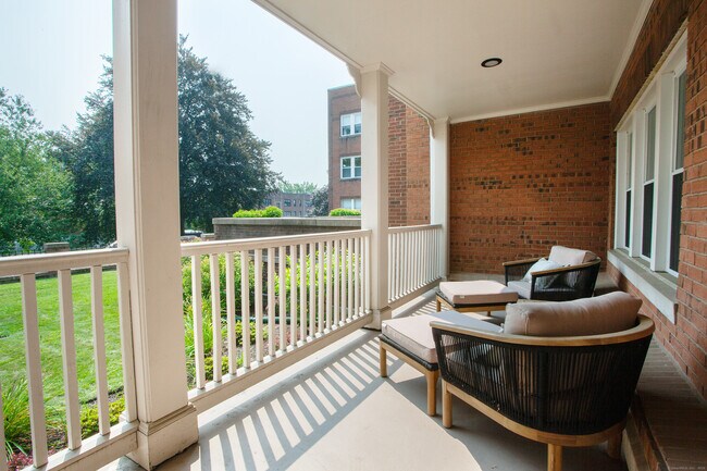 Foto del edificio - 15 Highland St