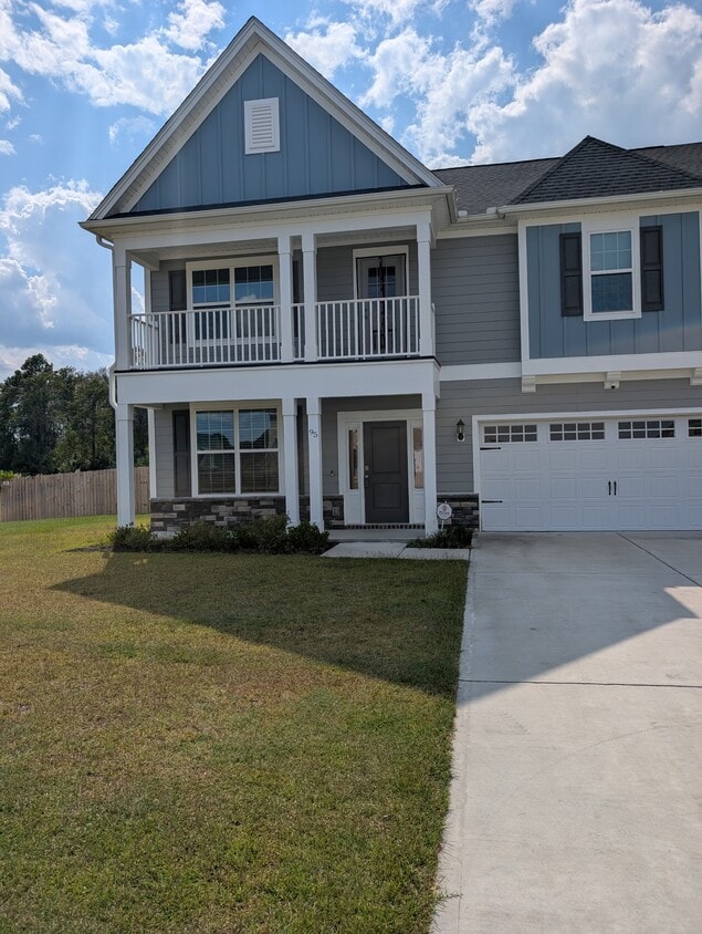 Foto principal - 95 Cattle Fence Dr