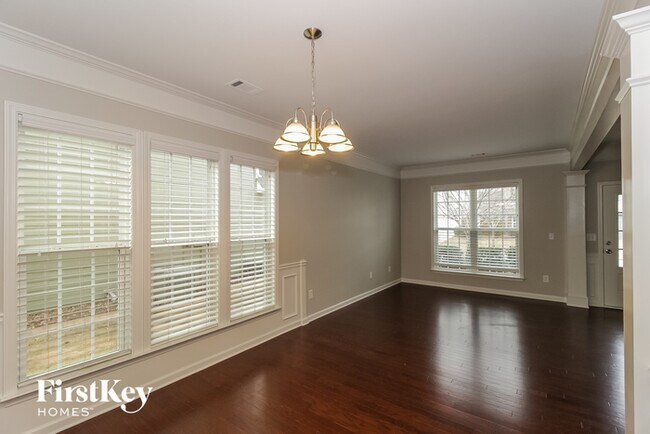Foto del edificio - 816 Poplar Terrace