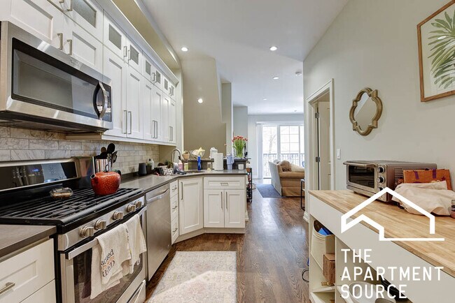 Foto del edificio - 2538 N Southport Ave