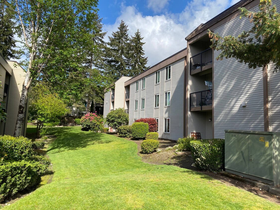 3Bed/2bath Unit - 14640 NE 32nd St