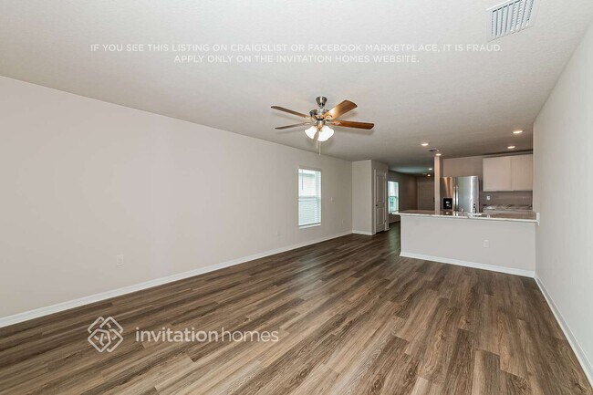 Building Photo - 5917 Silver Moonlight Dr