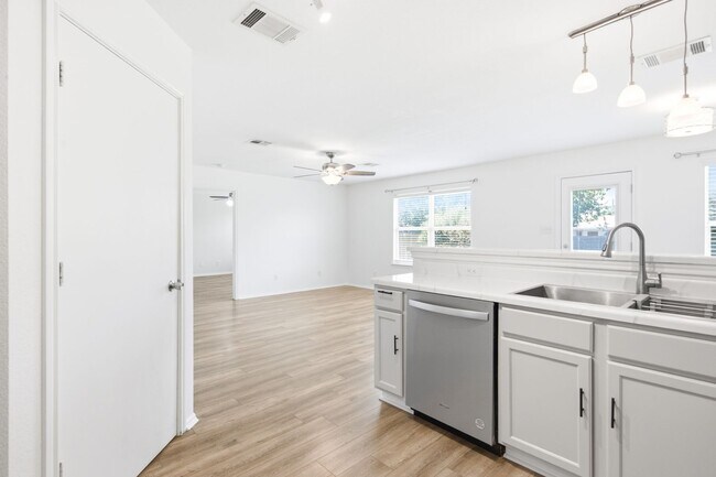 Foto del edificio - Charming 3 bedroom Home in Hutto!