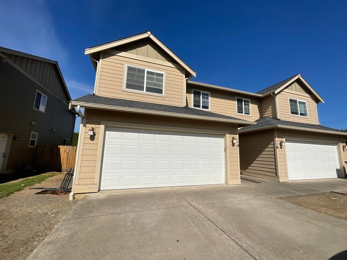 2200 Greenview Cir Unit 48A, Lynden, WA 98264 Room for Rent in