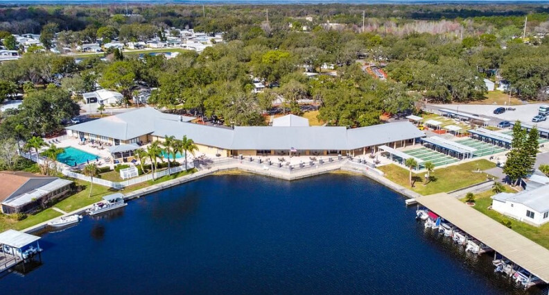 Primary Photo - Mid Florida Lakes