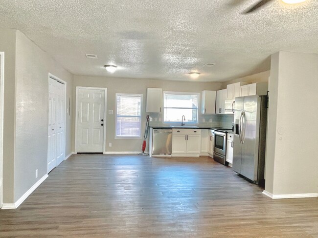 Foto del edificio - 11815 Greensbrook Forest Dr