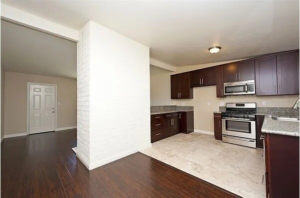 Building Photo - 1016 Agua Tibia Ave