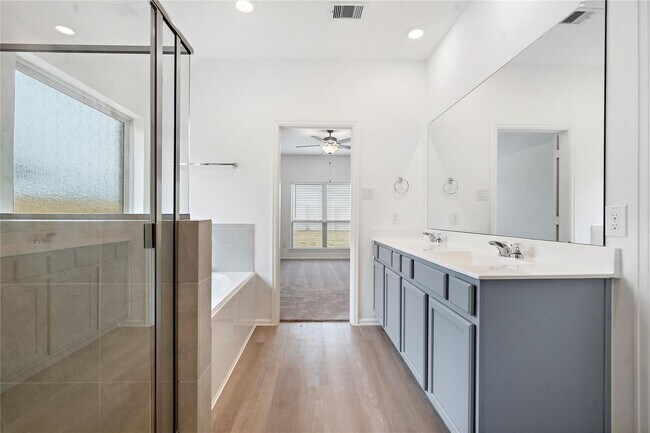 Foto del edificio - 3731 Lion Creek Ct