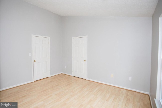 Building Photo - 7852 Foxfarm Ln