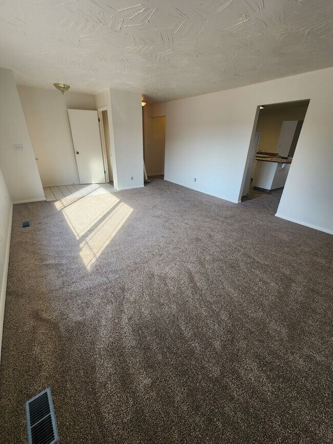 Foto del edificio - SINGLE FAMILY HOME ON HILLCREST (APP#72)