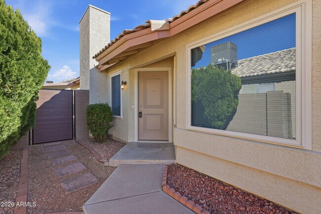 Foto del edificio - 3030 E Topeka Dr