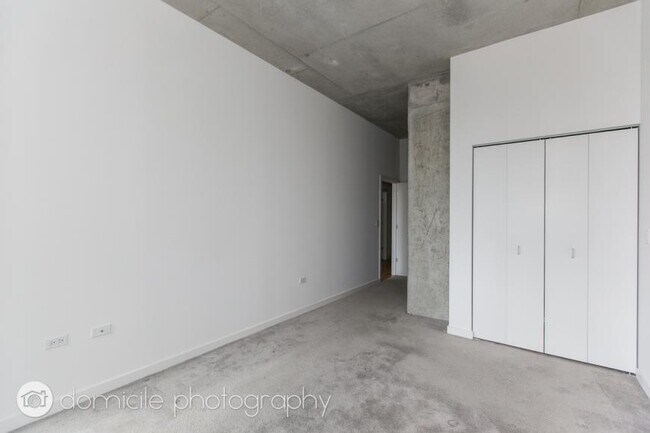 Foto del edificio - 2 bedroom in Chicago IL 60607