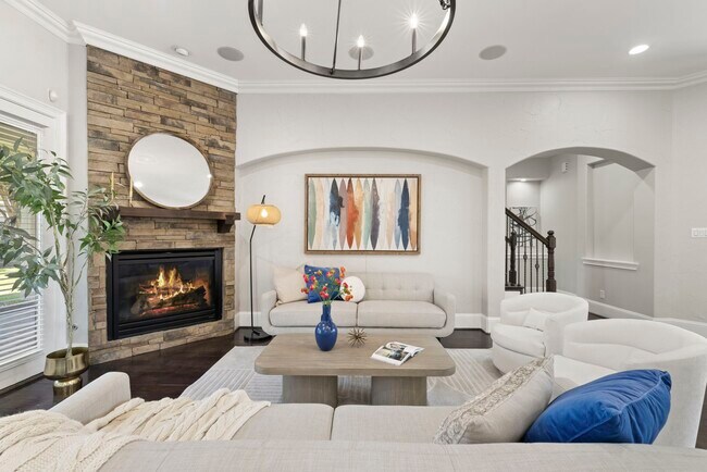 Building Photo - 26214 Kingsgate Ln