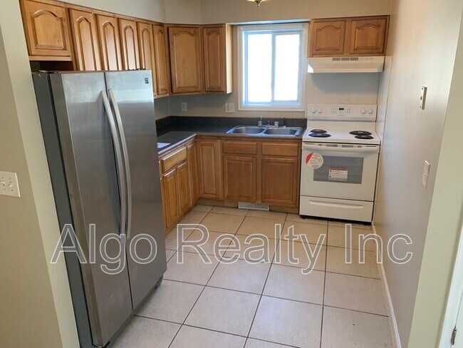 Foto del edificio - 1427 N Morgan Ave