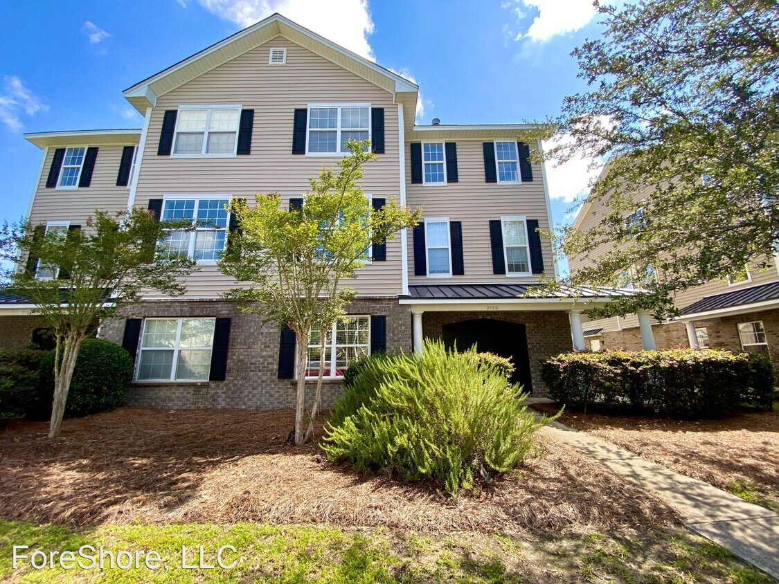 Primary Photo - 4 br, 4 bath House - 2178 Blakers Blvd