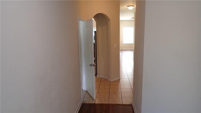Building Photo - 3891 Branford Ct