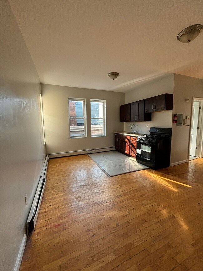 294 14th Ave 3D - 292 14th Ave