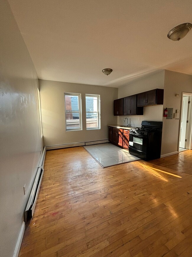 294 14th Ave 3D - 292 14th Ave