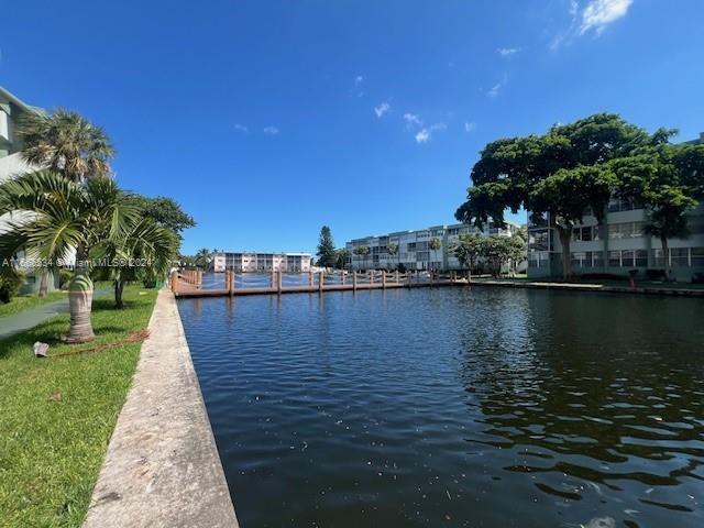 Foto del edificio - 2771 Taft St
