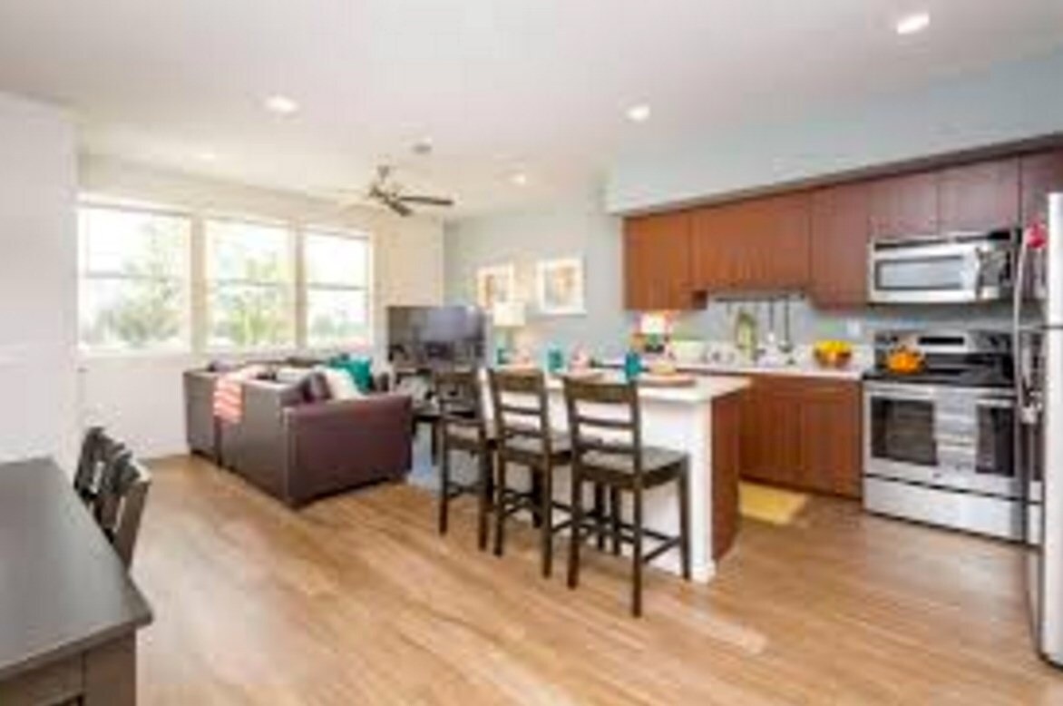 Condo kitchen/living room - 1831 Northpark Blvd W