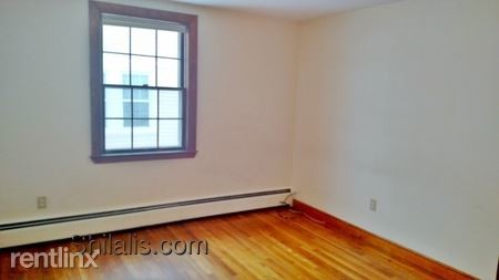 Building Photo - 1 br, 1 bath  - 58 Nathan Rd