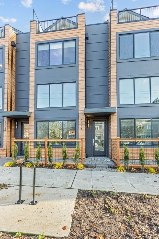 Building Photo - 5118 9th Ave NW