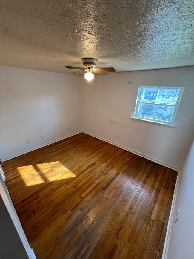 Foto del edificio - 3218 Orchard Manor Cir