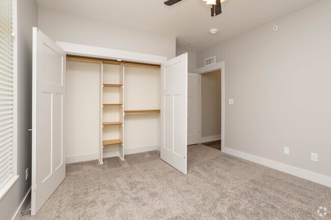 2BR, 2BA - Pinnacle - 29South