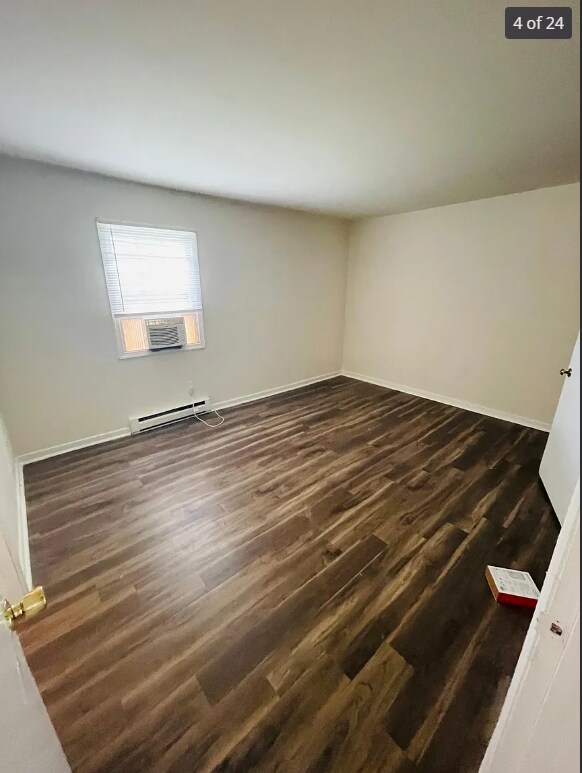 Foto del edificio - 8806 Leafycreek Dr