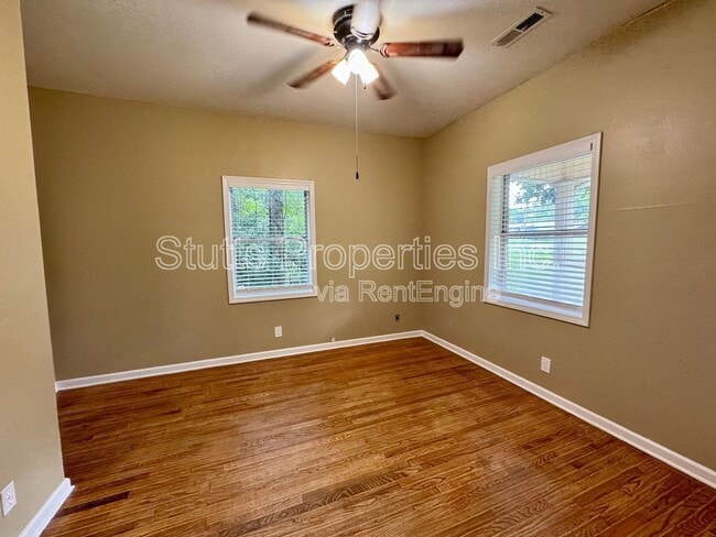 Building Photo - 237 County Rd 457
