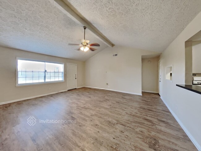 Building Photo - 11415 Sagehollow Ln