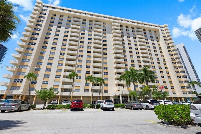 Foto del edificio - 1833 S Ocean Dr