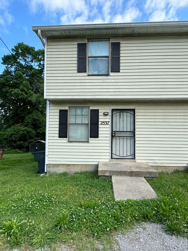 Building Photo - Highland Trace Dr_2537-2539