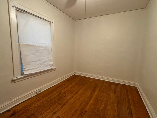 Foto del edificio - 6945 S Merrill Ave