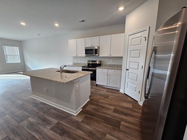 Building Photo - 8854 Mobile Ave NW